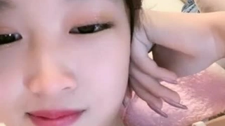 糖宝贝在硬核性爱视频中被支配和粗暴
