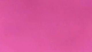 少女业余爱好者Laney Grey接受比基尼蜡和小胸部按摩