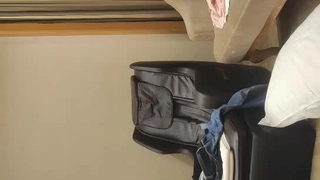 把妹妹和她朋友一起上了 很爽的双飞第一部