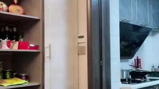 车上玩巨乳熟女