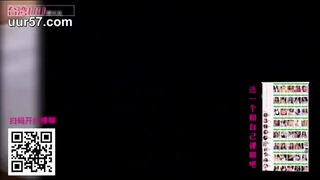 Amina Allures的大奶子在骑乘和吸吮这个热门视频时弹跳